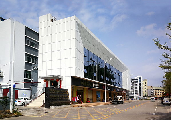 江汉石油管理局住宅公寓幕墙修缮